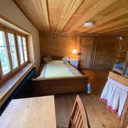 Casa Vegana 4,5 8pl, 3 Badezimmer Apartman Trun