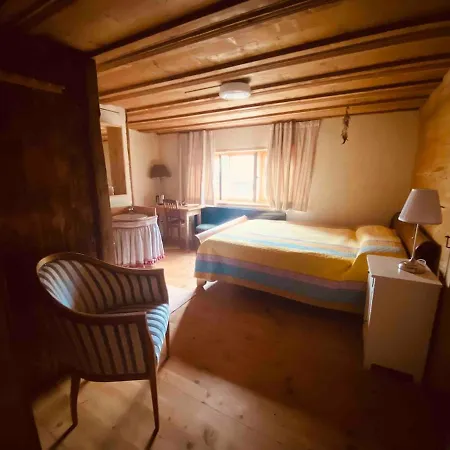 Casa Vegana 4,5 8pl, 3 Badezimmer Apartman Trun